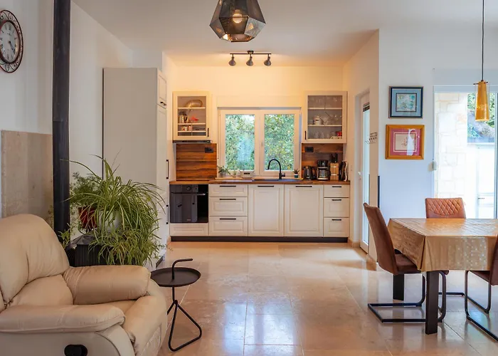 Vila Nevera Omišalj