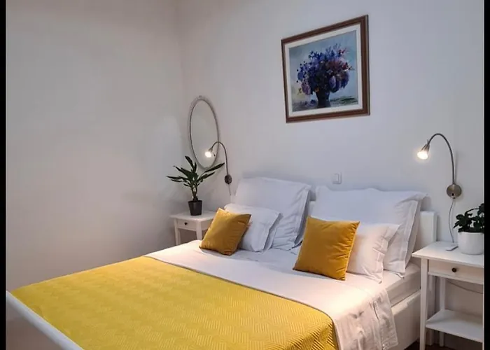 Nevera Vila Omišalj